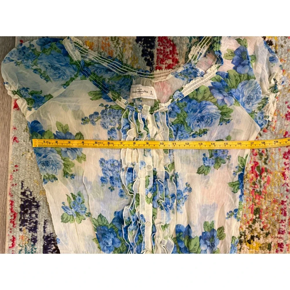 Abercrombie & Fitch‎ Blue Floral Ruffle Sheer Blouse Smocked Hem Size Medium Y2K
